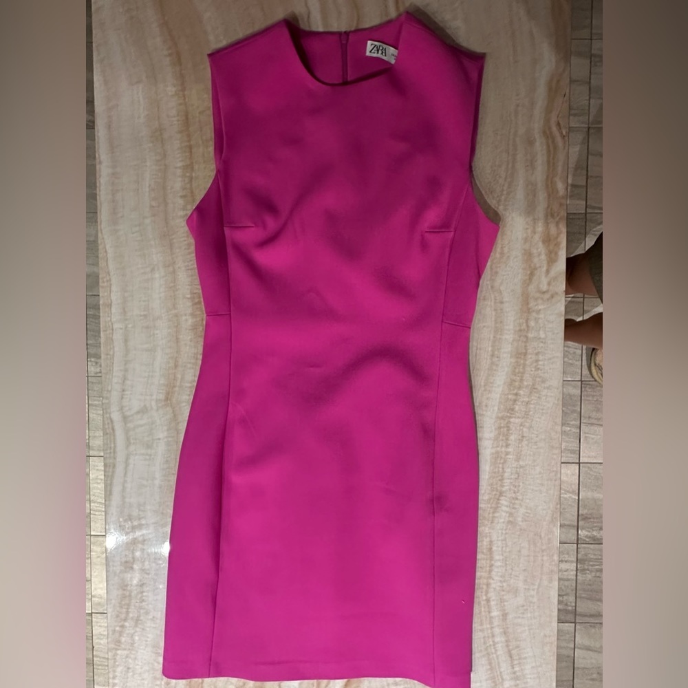 Fitting Zara dress never worn!